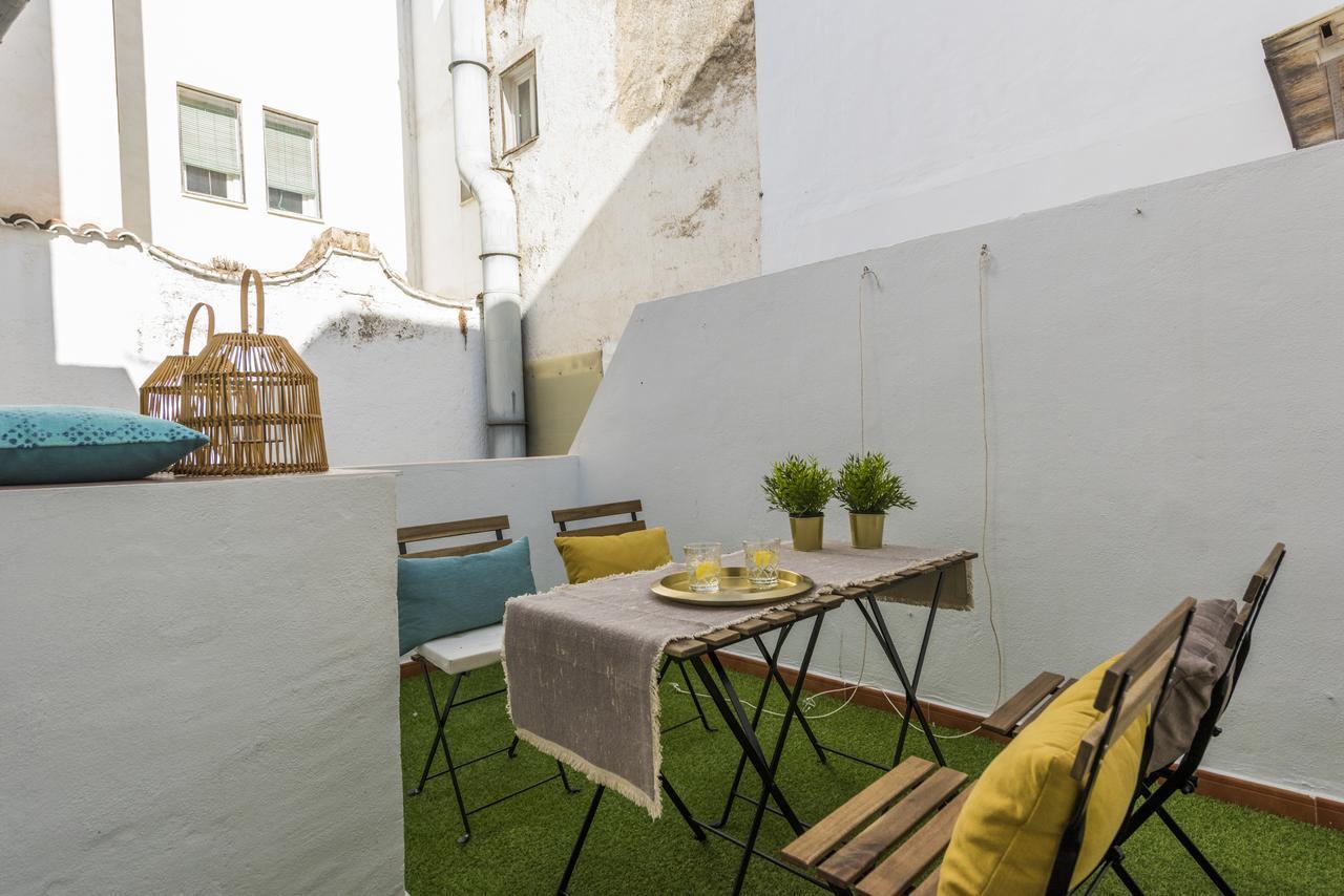Genteel Trinidad Grund Apartament *