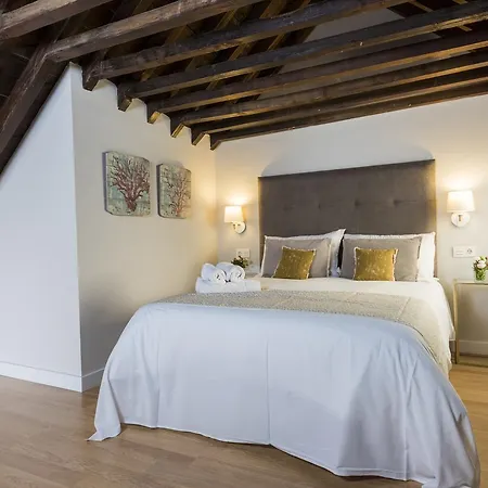 Genteel Home Trinidad Grund Málaga Extérieur photo